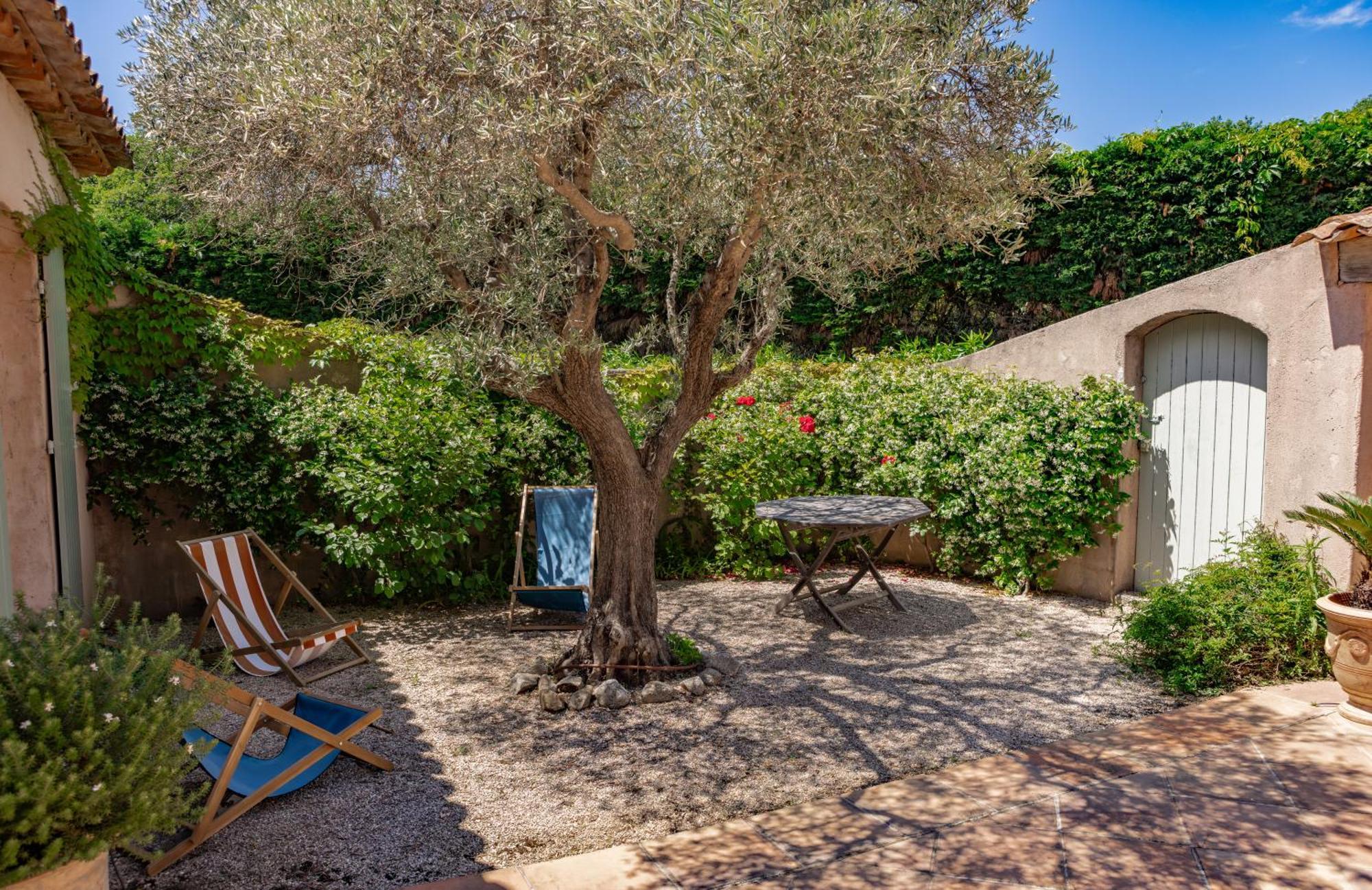 Superbe Villa, Piscine Chauffee, Jardin, Climatisee, Proche Du Village Le Plan-de-la-Tour エクステリア 写真